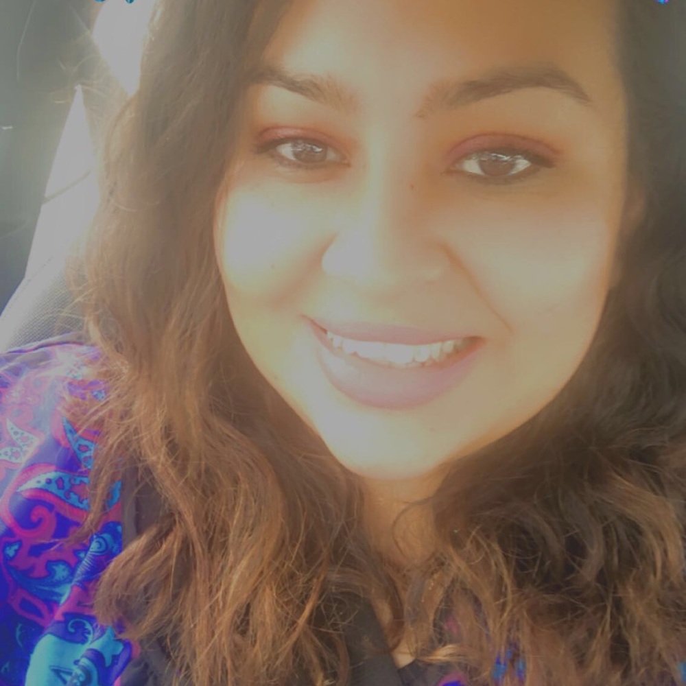 Meet your Posher, Ana